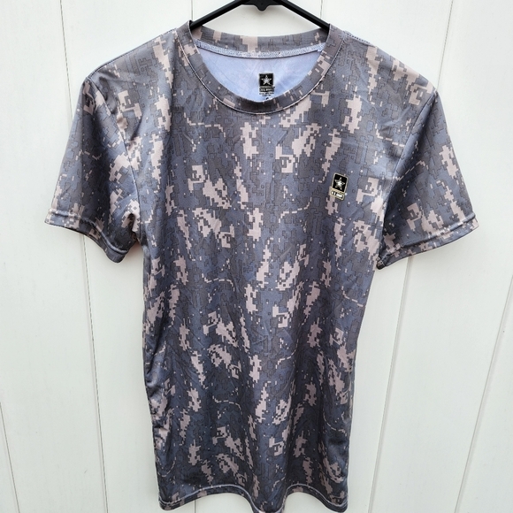 Army Camo Athletic T Shirt - Picture 1 of 6